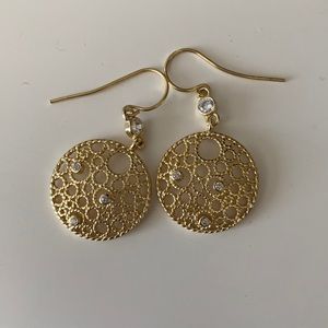 gold tone earrings